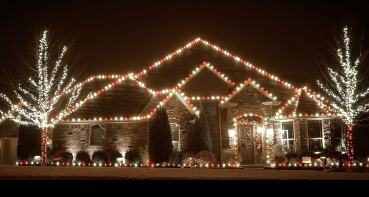 Residential Home In Fayetteville Arkansas With Christmas Lights